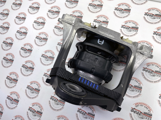 Comprar 32411651 Volvo Soporte de motor derecho