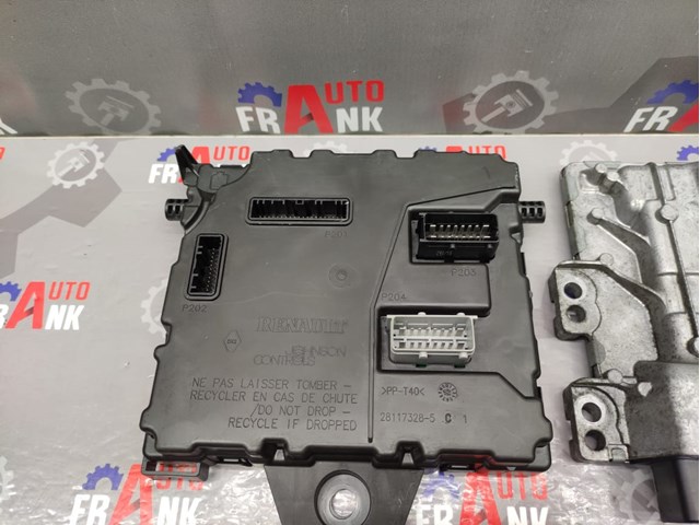 Unidad de control del motor  Renault (RVI) 237106117R precio, desde 154,28 EUR