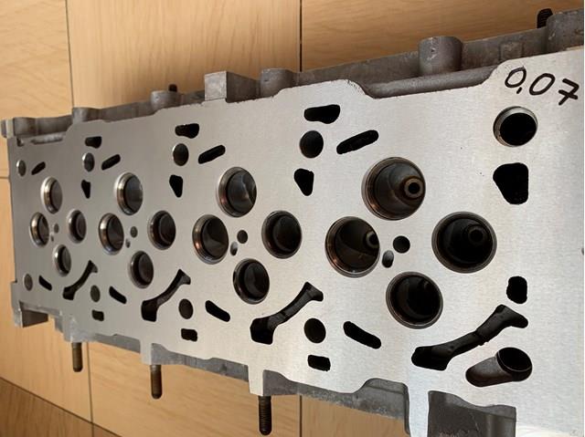 2211127900 Hyundai/Kia Cabeza del motor
