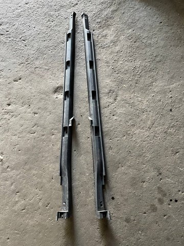Moldura exterior izquierda del umbral Subaru 91112SJ330 precio, desde 102,46 EUR