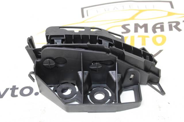 Soporte exterior derecho del parachoques delantero 57120792 Polcar