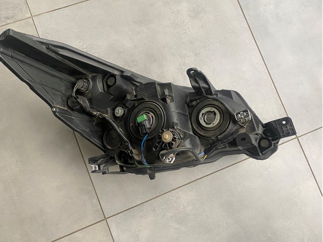 84001SG031 Subaru Faros