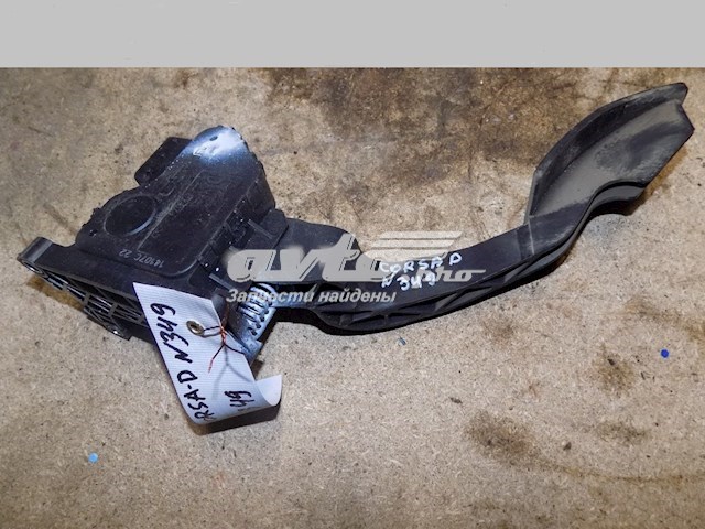 Pedal de acelerador OPEL 55702020