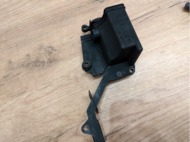 Comprar 03C103464B VAG Separador de aceite del sistema de ventilación del cárter