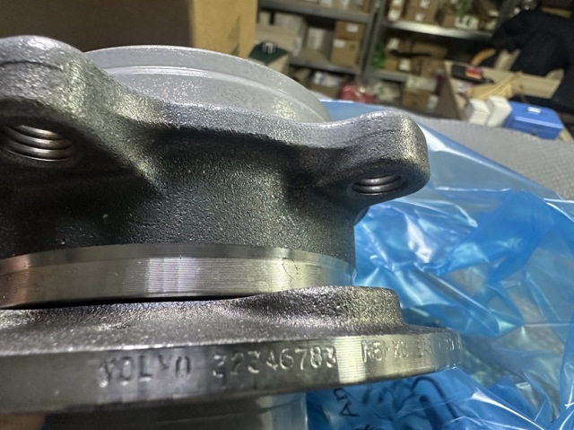 Buje de rueda delantero 32370046 Volvo