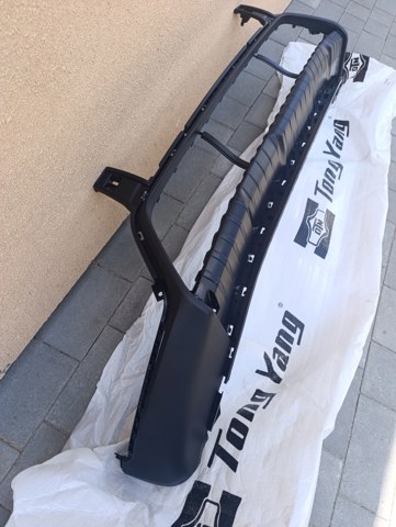 Listón embellecedor/protector, parachoques delantero Hyundai/Kia 86510G5500