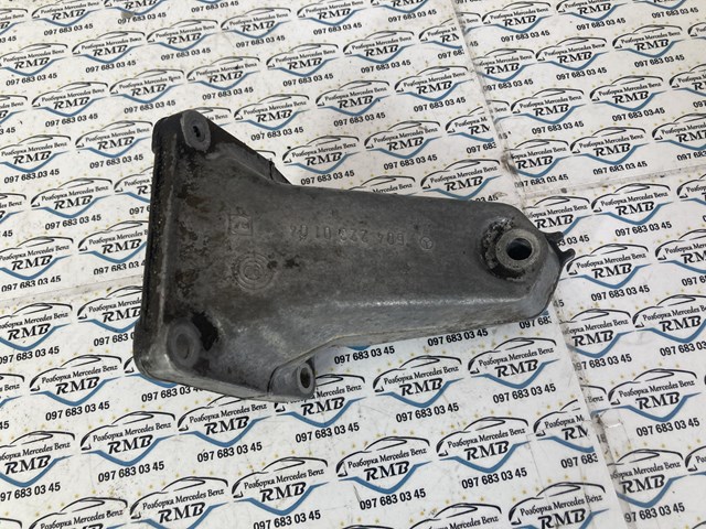 A6042230104 Mercedes soporte para taco de motor izquierdo