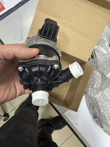 Bomba de agua eléctrica auxiliar 4M0965567C VAG