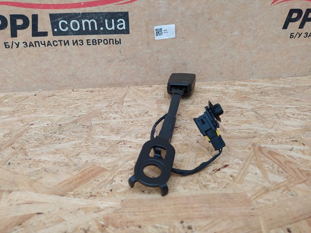 Palanca de bloqueo del cinturón de seguridad delantero General Motors 93476792 precio, desde 74,02 EUR