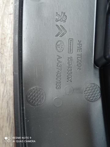 Soporte de parachoques delantero derecho 1615049480 Peugeot/Citroen
