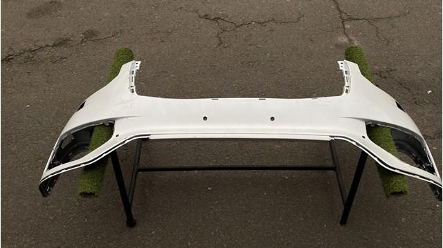 Paragolpes 39799446 Volvo