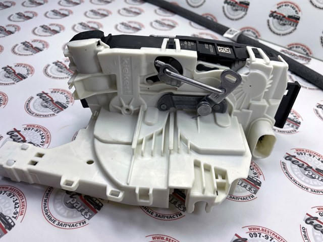 9107303800 Mercedes Cerradura de puerta lateral corrediza derecha