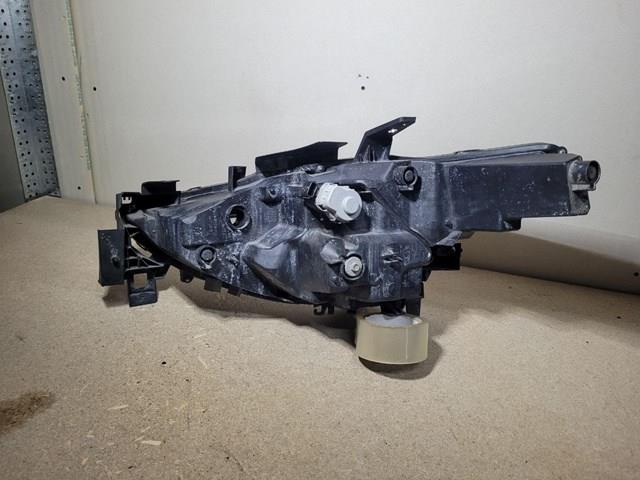 KB8N51031H Mazda Luz derecha
