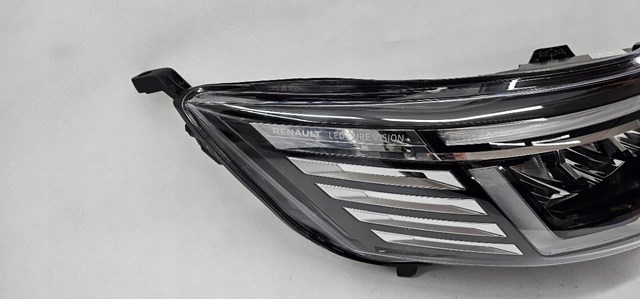 Faro derecho 260102899R Renault (RVI)