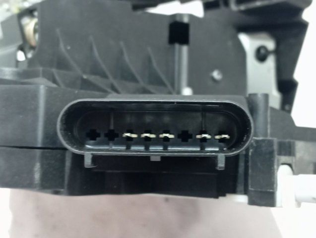 BK31V219A64CJ Ford Cerradura delantera derecha