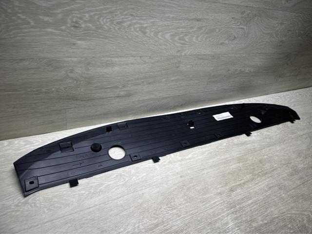 Alerón delantero Renault (RVI) 628207620R