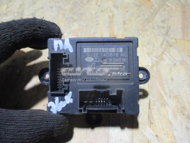 Unidad de confort de la puerta delantera BJ3214D618AC Land Rover