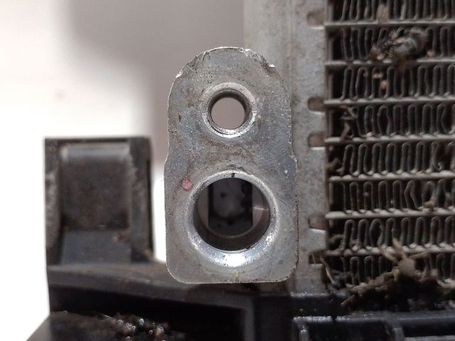 Condensador aire acondicionado 884A0K0020 Toyota