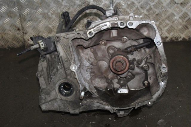 Caja de cambios manual Renault (RVI) JH3360