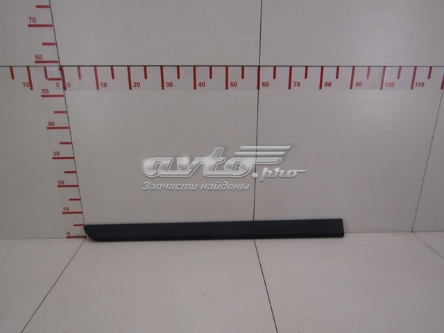 Moldura de la puerta delantera derecha HYUNDAI 877122K000