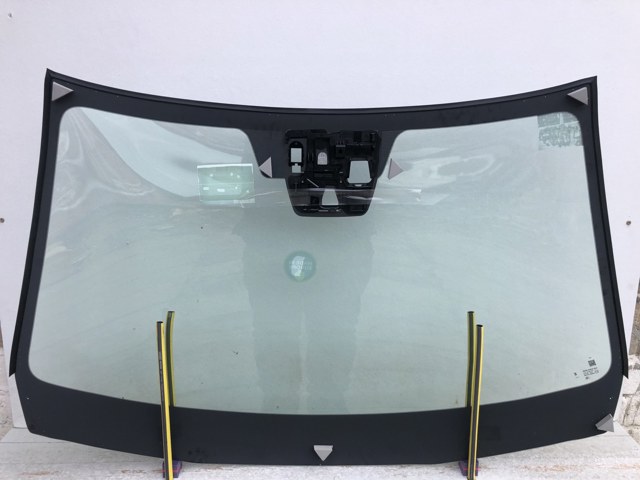 Cristal parabrisas Mazda KR8563900B9D precio, desde 23,91 EUR
