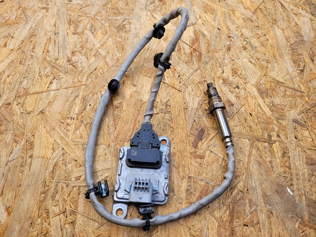  Renault (RVI) 227903290R