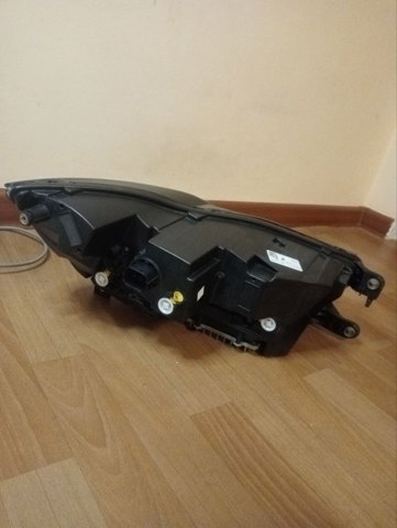 Faro izquierdo J9D313W030 Jaguar