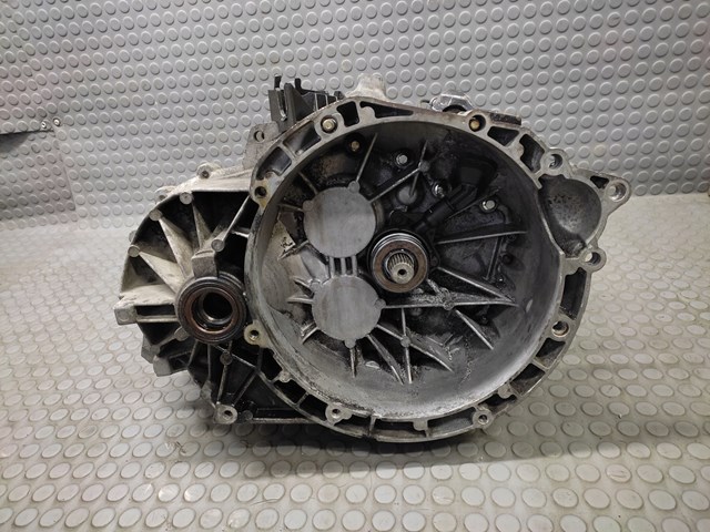 6N5R7002AA Volvo Transimisión manual