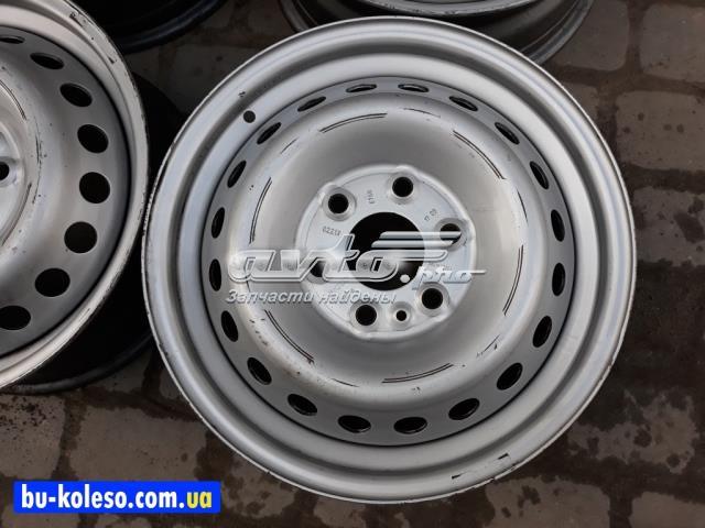 5801622004 Iveco Llantas (Estampado)