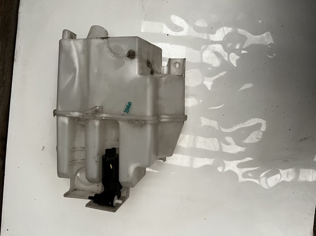 Deposito de agua de limpiaparabrisas Nissan/Infiniti 289105NA0A