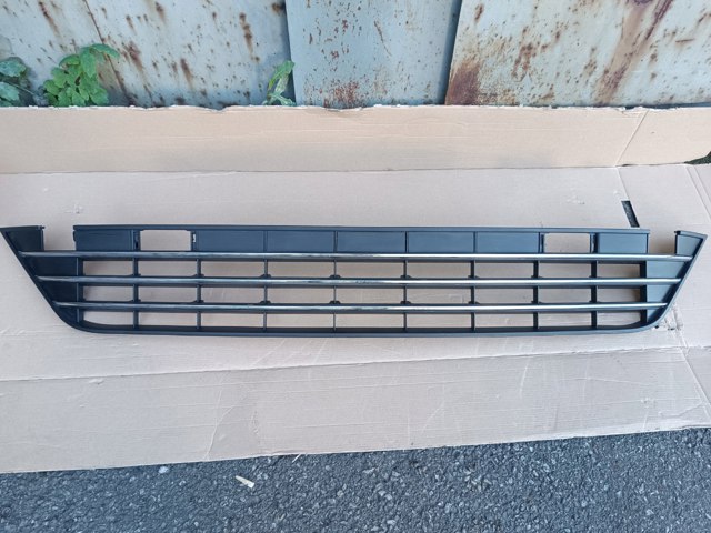 Rejilla de ventilación, paragolpes delantero, central VAG 7P6853671KRYP precio, desde 255,22 EUR