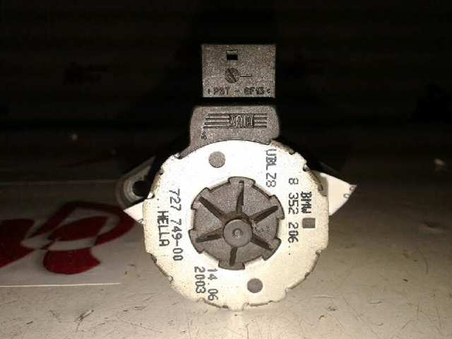 Motor regulador de faros 8352206 BMW
