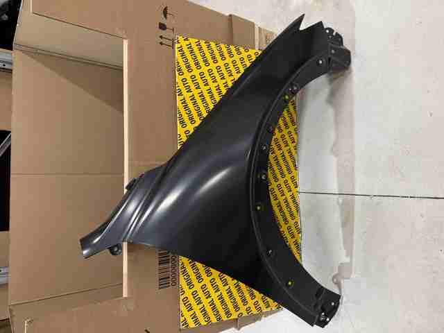 Guardabarros delanteros derecho Mazda D10E52111C precio, desde 104,91 EUR