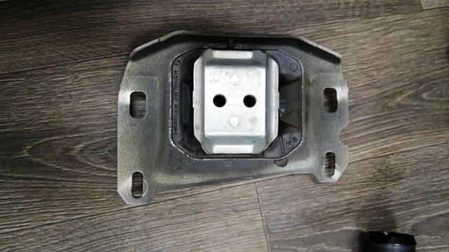 Soporte superior izquierdo del motor Peugeot/Citroen 9813699680 precio, desde 47,02 EUR