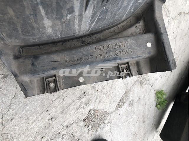 Guardabarros interior derecho, aleta delantera PEUGEOT 9825281680