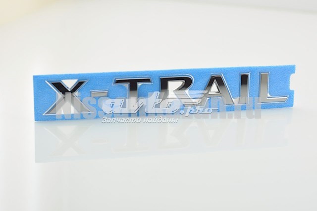 Logotipo de tapa de maletero para Nissan X-Trail (T30)