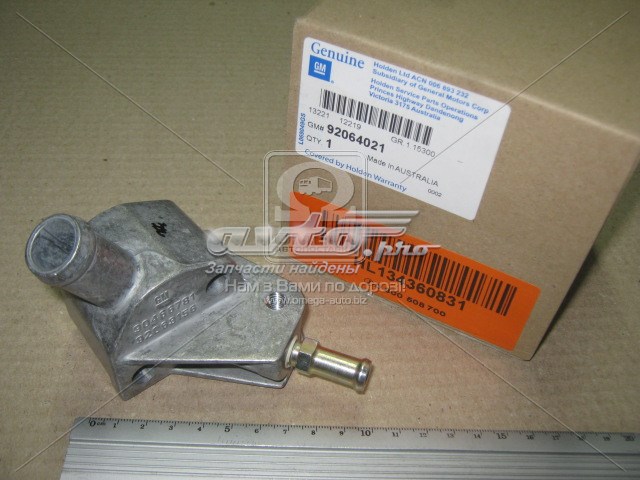 92064021 Opel brida del sistema de refrigeración (triple)