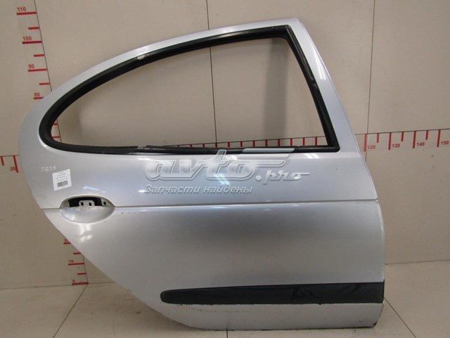 Puerta trasera derecha Renault Megane 1 (LA0)