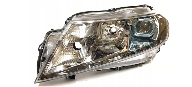 Faros delanteros Suzuki 3532054P50