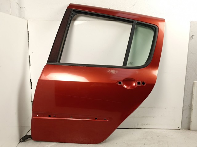 Puerta trasera izquierda Renault (RVI) 7751475519 precio, desde 107,10 EUR