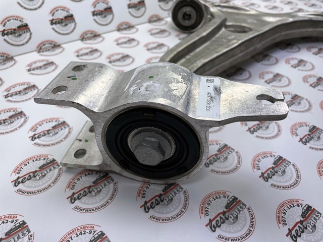 Brazo inferior derecho de la suspensión delantera Mercedes A2473308802 precio, desde 204,61 EUR