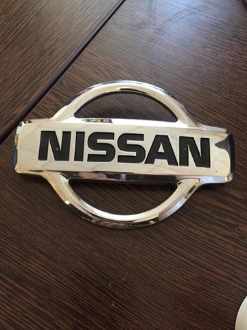 Icono del capó Nissan Almera 2 (N16)