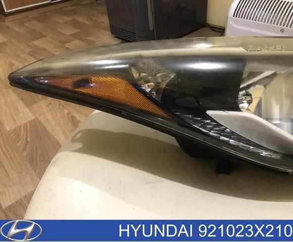Faro derecho 921023X210 Hyundai/Kia