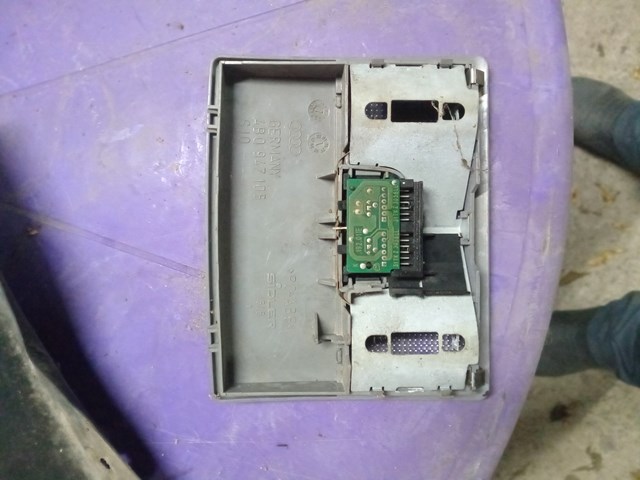 4B0947105 VAG Luz de techo interior (cabina)