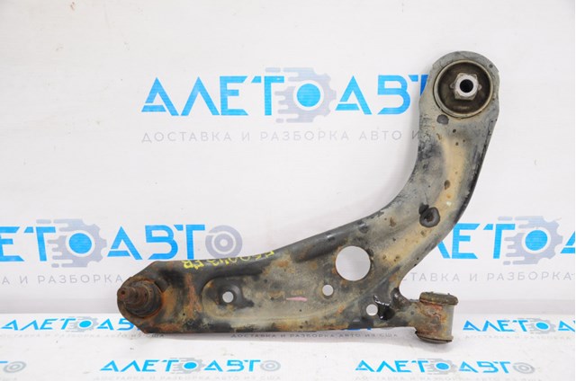 Brazo inferior derecho de la suspensión delantera 4877742AD Chrysler