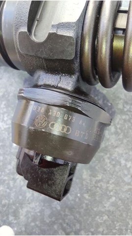 0414720037 Bosch Inyector de combustible