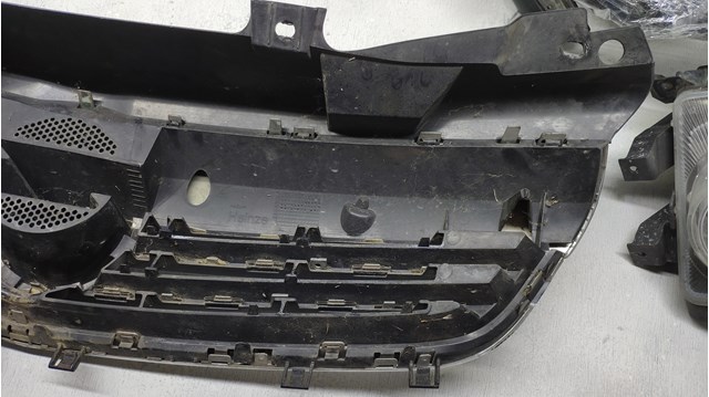 Rejilla General Motors 93192480