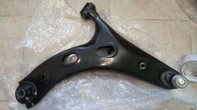 Brazo inferior derecho de la suspensión delantera 72X238K Polcar