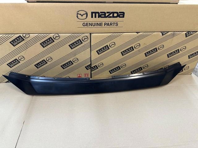Moldura superior de la parrilla del radiador Mazda KSD4507E1ABB precio, desde 64,14 EUR