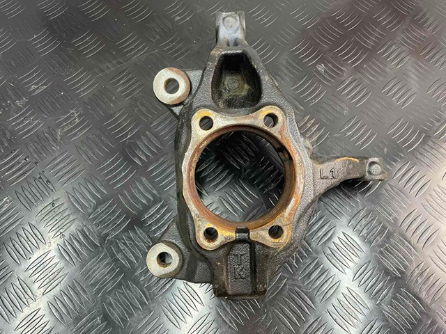 Mangueta delantera izquierda Mazda KN3L33031 precio, desde 194,57 EUR